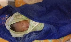 Heboh, Bayi Perempuan Ditemukan Tergeletak di Teras Rumah Warga Kediri