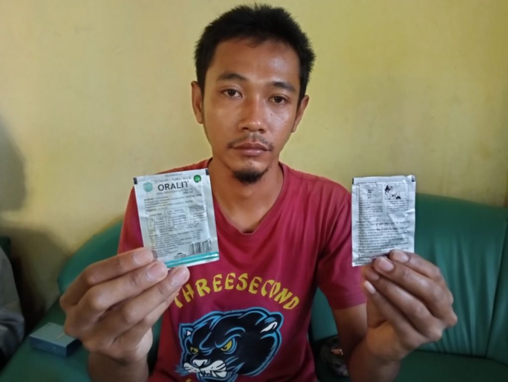 Puskesmas Bandarkedungmulyo, Jombang Beri Obat Kedaluwarsa Kepada Pasien Balita