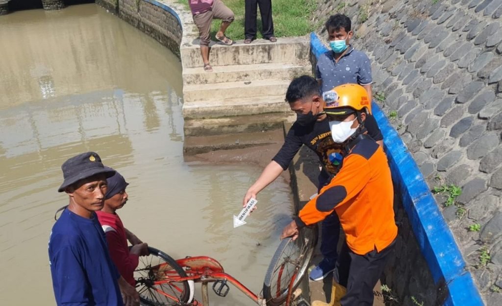 Geger, Petani Jombang Ditemukan Tewas Mengambang di Sungai