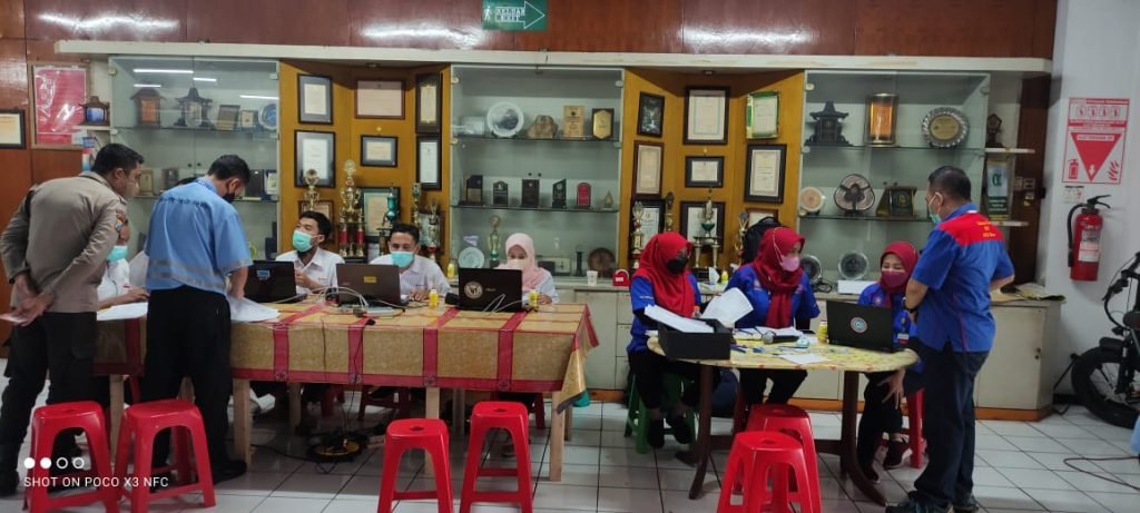 Peringati Ultah Pendiri Perusahaan, Tjiwi Kimia dan Paguyuban Sinar Mas Gelar Donor Darah