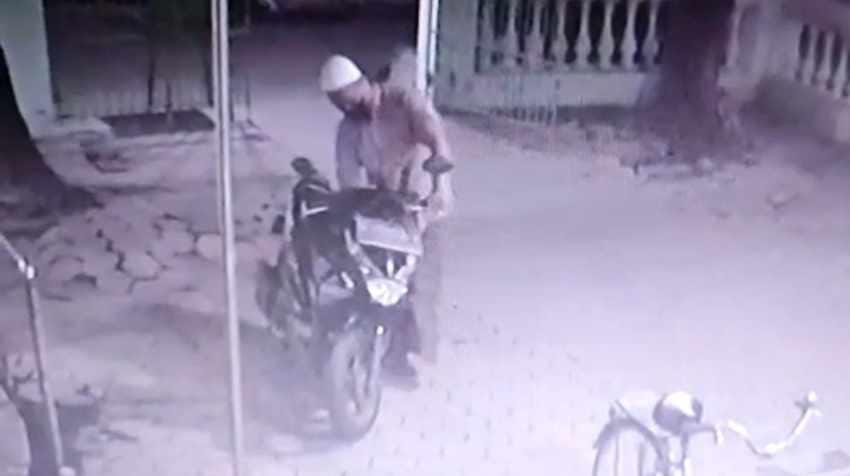 Pencurian motor di masjid Pasuruan
