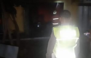 Konter Handphone di Blitar Ludes Terbakar Gara-gara Arus Pendek Listrik