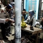 Bapak dan anak hilang ditelan ombak, Blitar