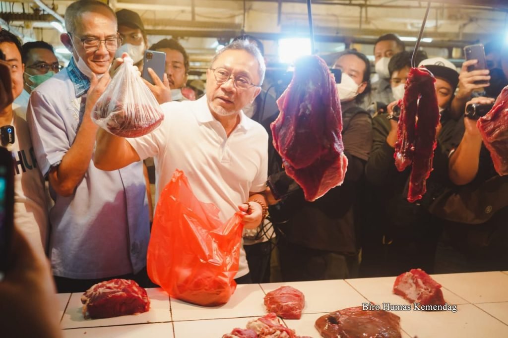 Pastikan Stok Migor Curah Aman, Mendag Zulhas Sidak Stock Point