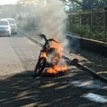 Motor terbakar