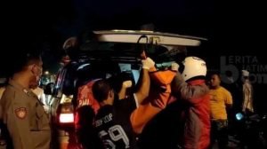 Kecelakaan Beruntun, Pemotor di Mojokerto Tewas Dihantam Toyota Fortuner