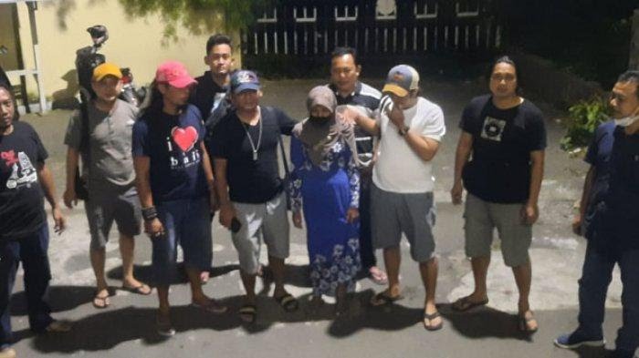 Anak, habisi, ibu kandung