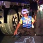 Pemotor Tewas, Mojokerto, Tabrak Truk Parkir,