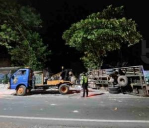 Sepasang Kekasih di Ngawi Tewas Usai Tabrakan dengan Truk