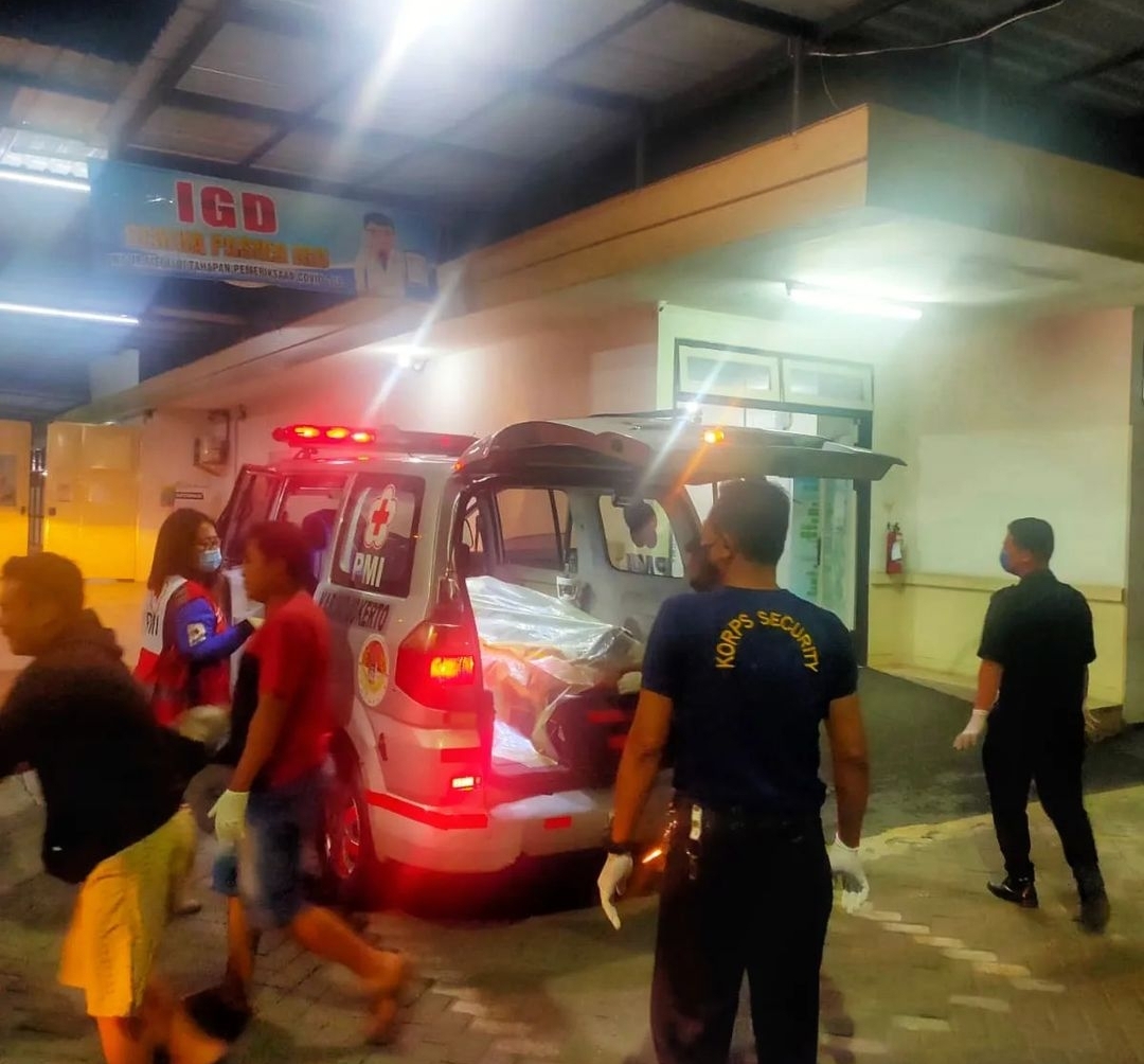 Tabrak mobil belok, Pria misterius, Tewas,