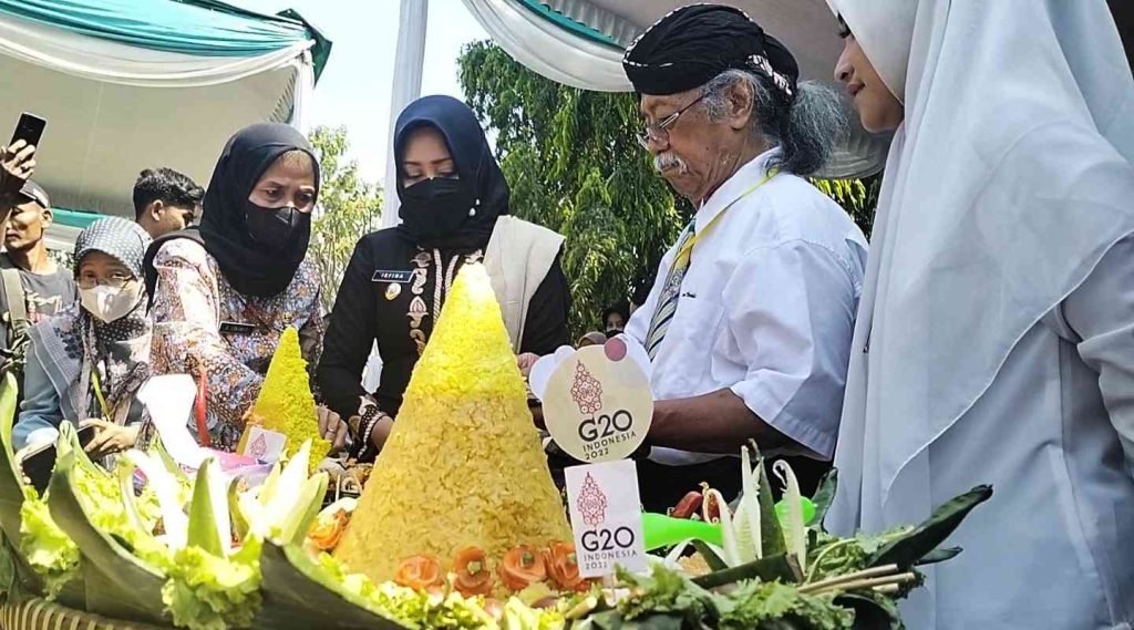 Mojokerto Jadi Tempat Pertama Festival Tumpeng Nusantara, Bupati Mojokerto Ikhfina Fahmawati Merasa Bersyukur