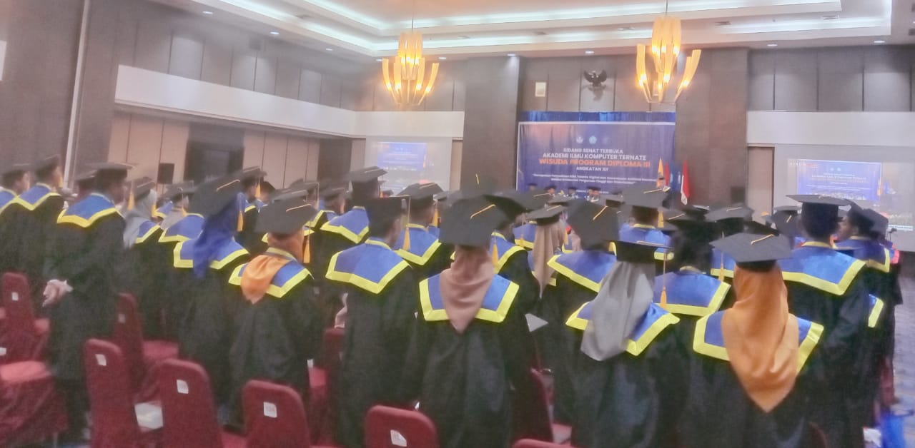 Mahasiswa AIKOM