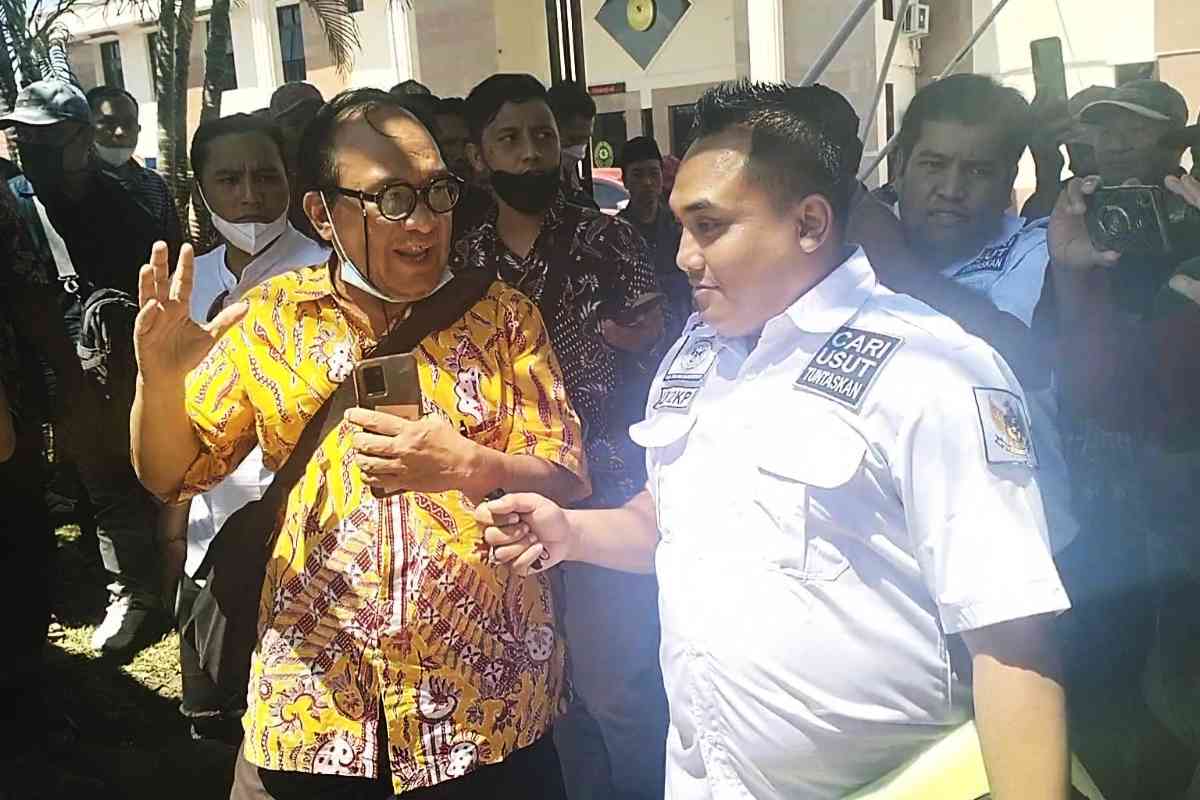 Amannatul Ummah, Gugat, LP2B,