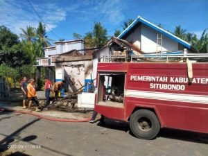 Toko Sembako di Situbondo Ludes Terbakar, Pemilik Rugi Hingga Puluhan Juta