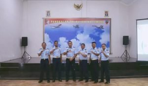 Komandan Lanud Leo Wattimena Sambut Tim Safari POM dan Lambangja Koopsau III