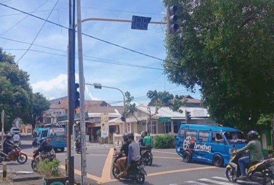 Lampu jalan, Ternate,