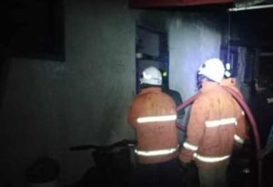 Akibat Korsleting Listrik, Rumah di Mojoanyar Mojokerto Ludes Terbakar