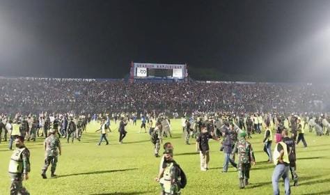 Supporter, Masuk Lapang, Arema, Persebaya