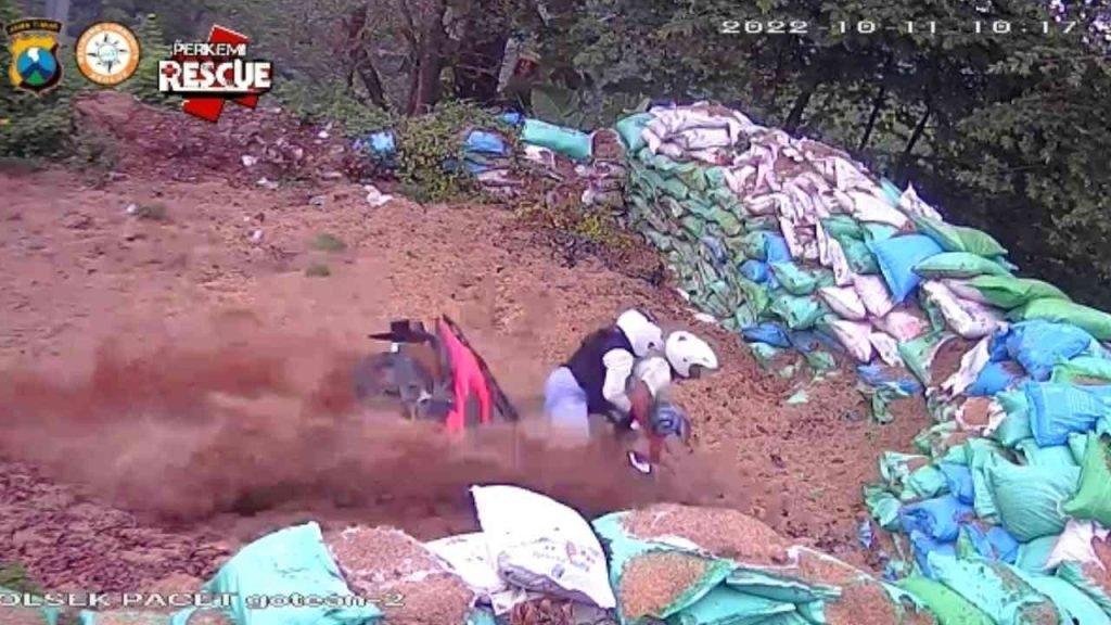 Jalur Cangar Masih Mengerikan, Seorang Ibu Tewas Usai Hantam Pembatas Jalan