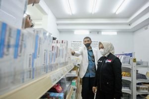 Sirup Anak Dilarang Beredar, Ning Ita Sidak Apotek di Kota Mojokerto