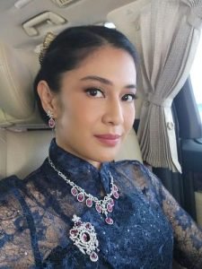 Tampil Cantik dan Memikat, Dian Sastro Dijuluki Song Hye Kyo Indonesia