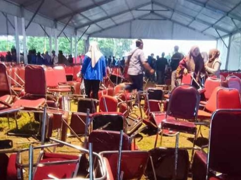 Pidato Wakil Menteri Agama di Muspimnas PMII Disambut dengan Hujan Kursi