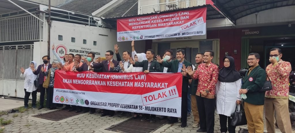 OPK se-Mojokerto Tolak RUU Kesehatan Omnibus Law