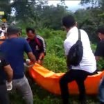 Mayat Terbungkus Karpet,