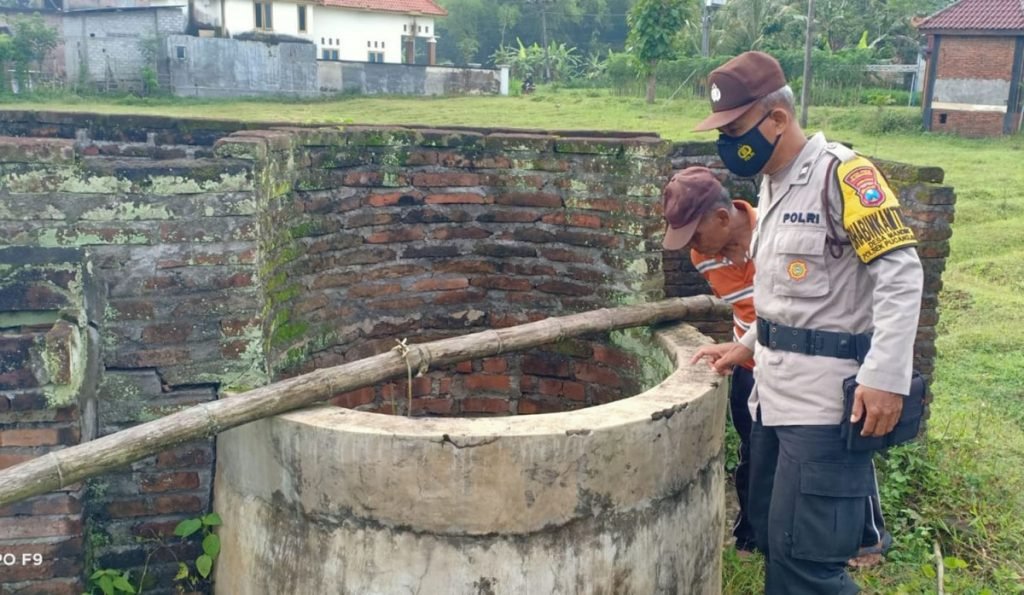 Diduga Bunuh Diri, Kakek di Tulungagung Ditemukan Tewas Dalam Sumur