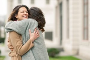 Manfaat berpelukan, Menghilangkan Stress Hingga Menyehatkan Jantung