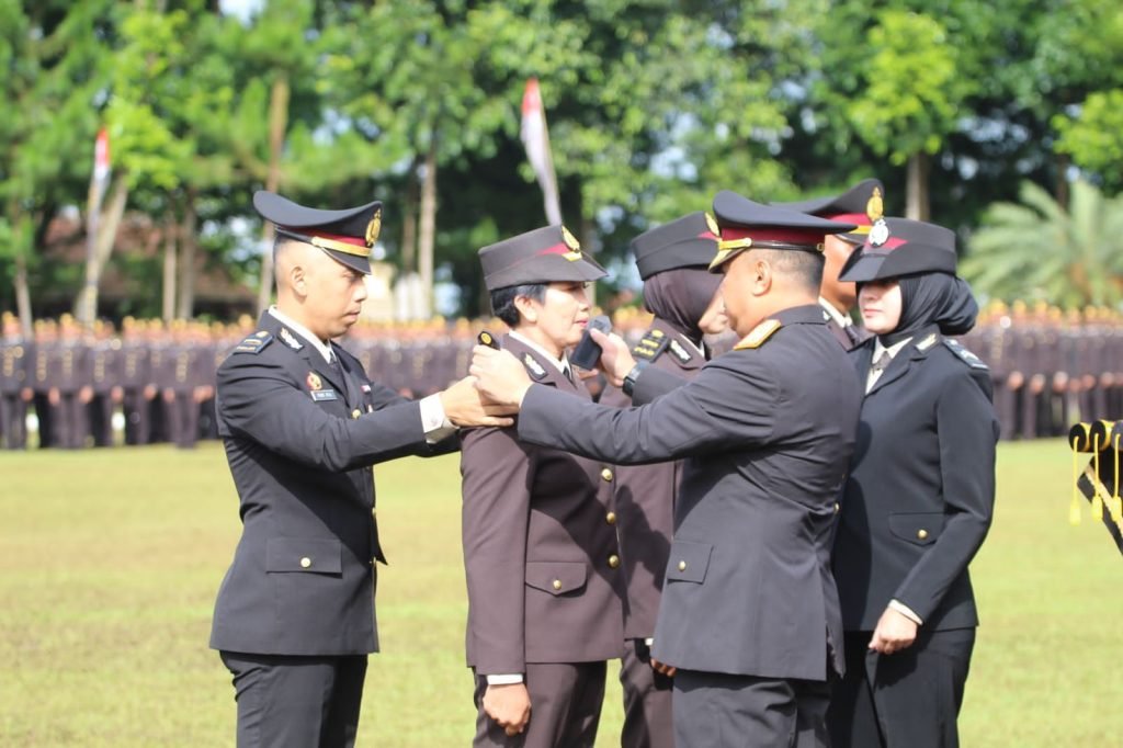 Polri Kembali Lantik 1.254 Bintara Menjadi Perwira