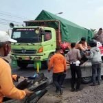 Tabrak Mobil, Pemotor tewas