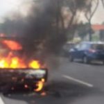 Pikap terbakar, Surabaya