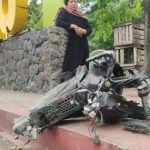 Motor tersambar KA