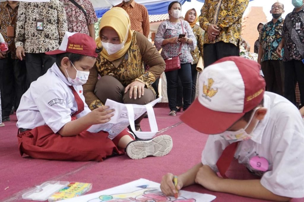 Peringati Hari Disabilitas, Neng Ita : Saling Menguatkan Antar Manusia