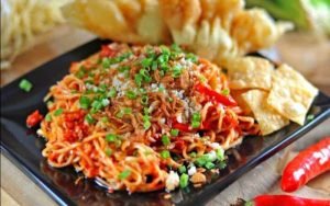 Ini Lho Rek Cara Bikin Mie Gacoan Ala Rumahan, Dijamin Enak!