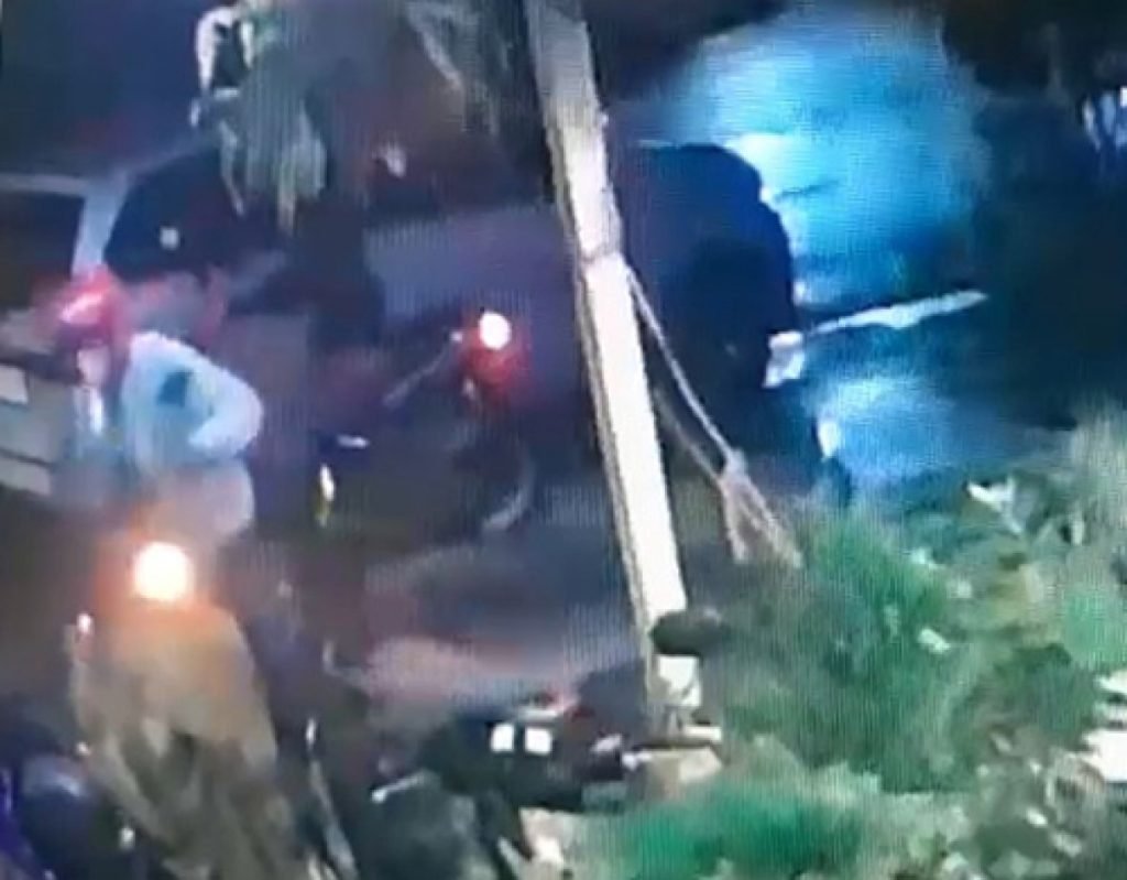 Heboh, Aksi Pencurian Motor di Kafe Milik Putra Sulung Tri Rismaharini