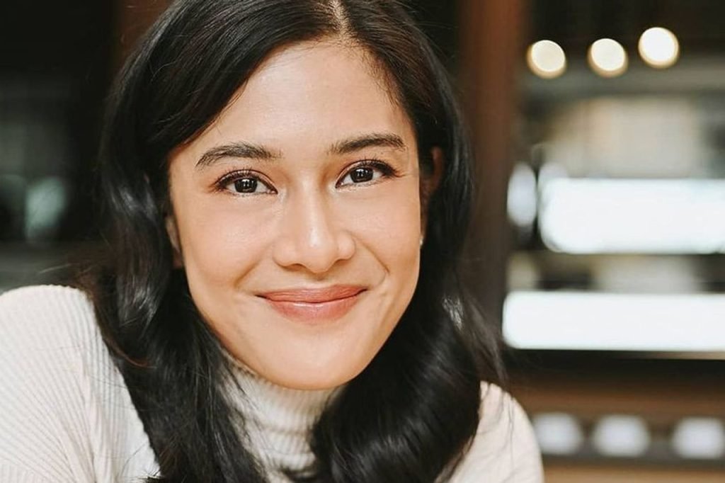 Dian Sastro Ogah Ladeni Foto Bareng Penggemar saat Bersama Keluarga, Kenapa?