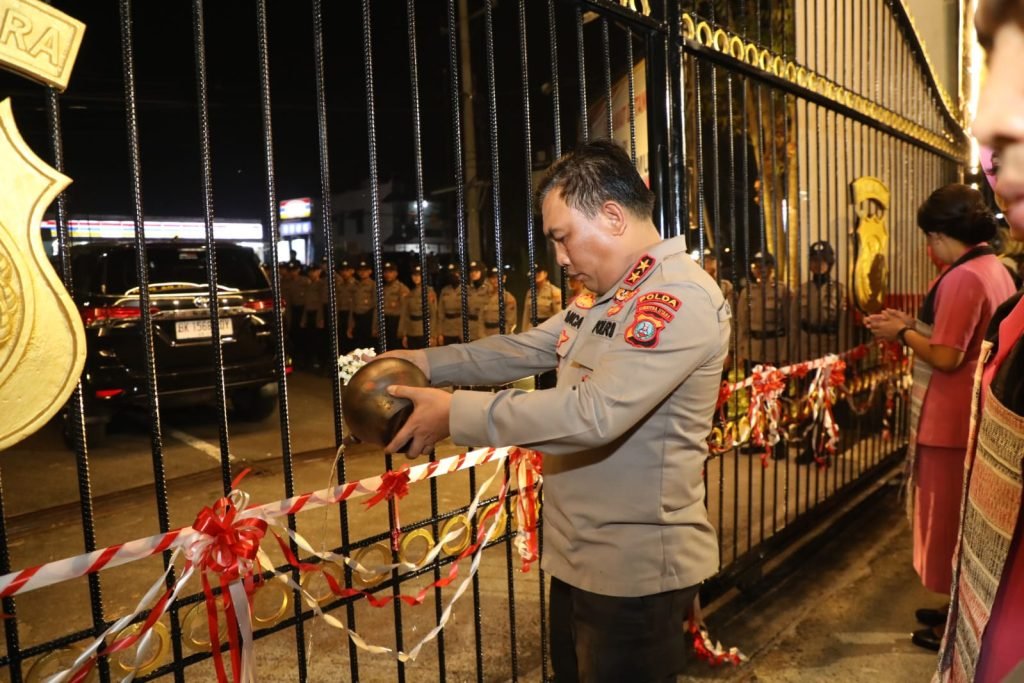 Gerbang Pengabdian Dhira Brata Bikin Markas Polda Sumut Tampil Megah