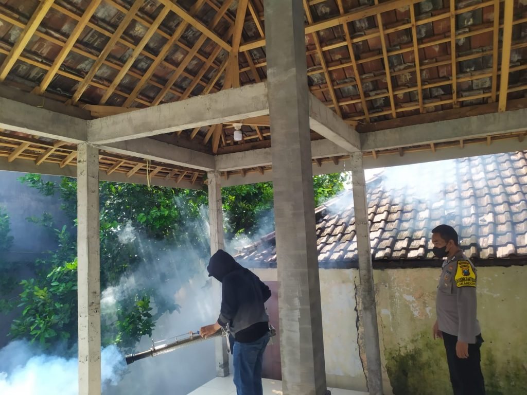 DBD Mewabah, Desa Lakardowo, Mojokerto Lakukan Fogging
