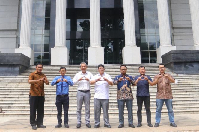Jansen Sitindaon, Proporsional Tertutup,