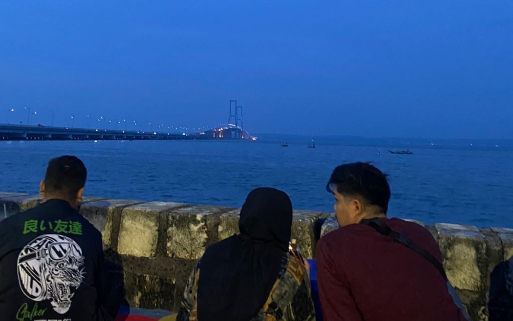 Suramadu Point View, Tempat Nongkrong Asyik di Surabaya