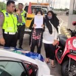 Motor masuk tol, tol Porong