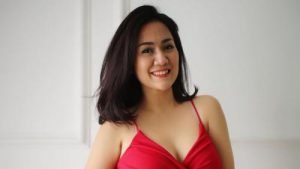 Selebriti, Tante Ernie