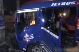 Bus Tabrak Elf di Jombang, Ini Identitas 14 Peziarah yang Luka-luka