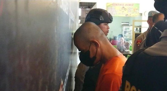 Guru Cabul, Berita Trenggalek