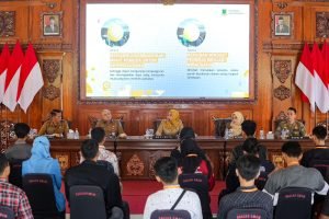 Gelar Pelatihan Wirausaha, Ning Ita : Anak Muda Harus Punya Mindset Pencipta Kerja