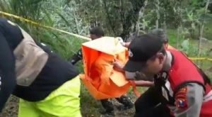 Geger! Mayat Bayi Laki-laki Terbungkus Handuk Ditemukan di Hutan Trawas, Mojokerto