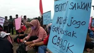 Diduga Ilegal, Galian-C di Mojokerto Didemo Warga