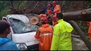 Jalur Trenggalek-Ponorogo terputus, Berita Trenggalek